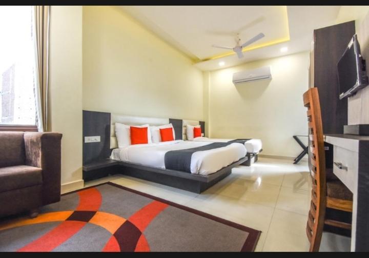 מלון Super Collection O Amritsar Near Railway Station מראה חיצוני תמונה