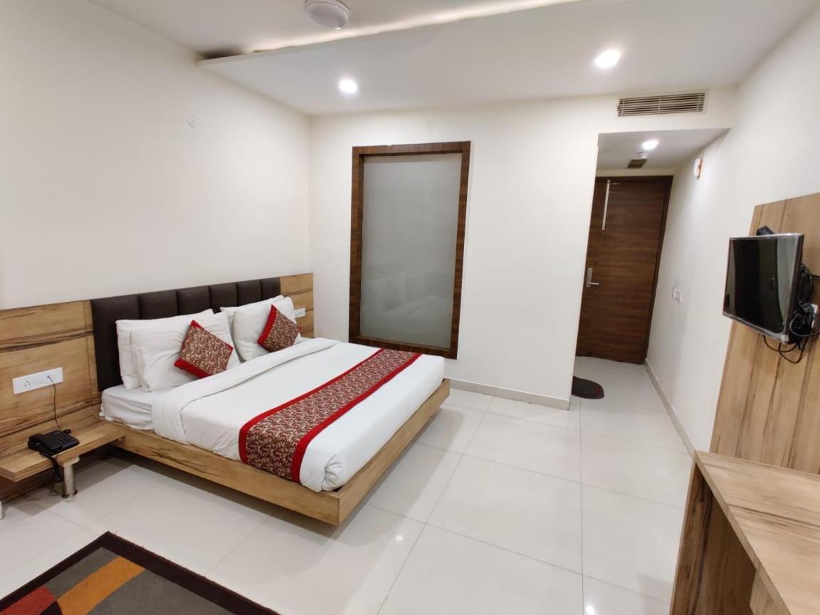 מלון Super Collection O Amritsar Near Railway Station מראה חיצוני תמונה