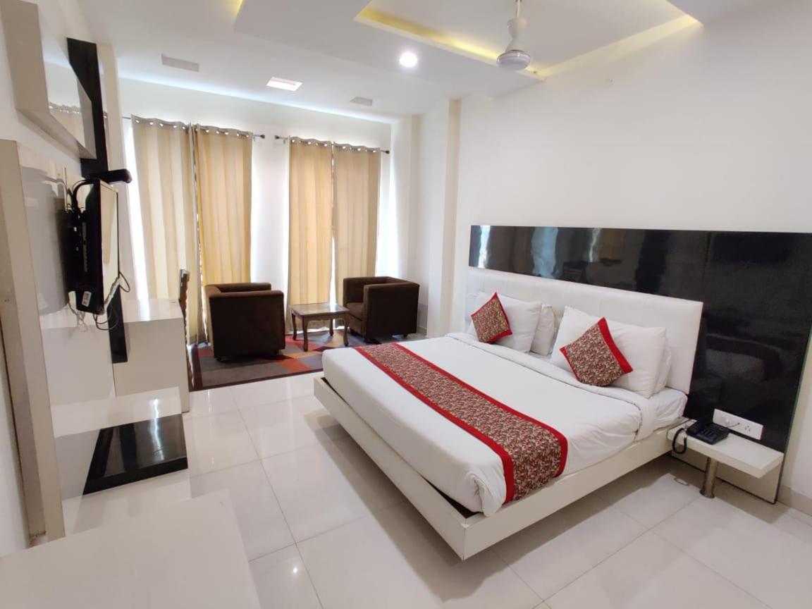 מלון Super Collection O Amritsar Near Railway Station מראה חיצוני תמונה